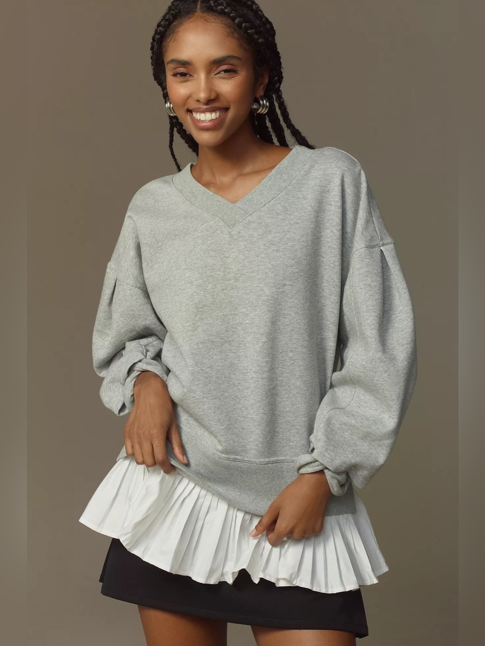 Maeve Long-Sleeve V-Neck Twofer Knit Pullover in Grey Size XS
